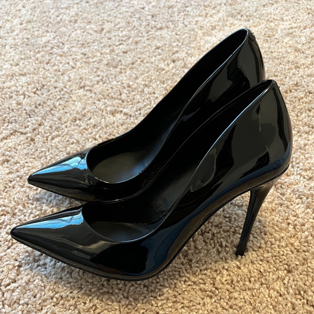 Aldo patent leather pumps. Size 8.5